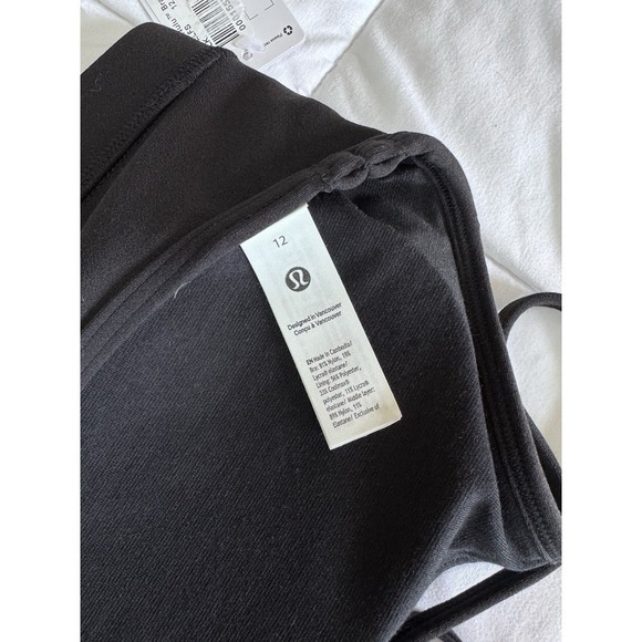 New Lululemon Flow Y Bra Nulu A–C Cup Black Size 12 Yoga Workout Stretch NWT - Picture 5 of 9